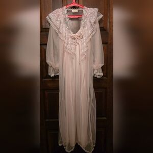 Vintage Cachet Peignoir/Negligee Nightgown Size S 8-10